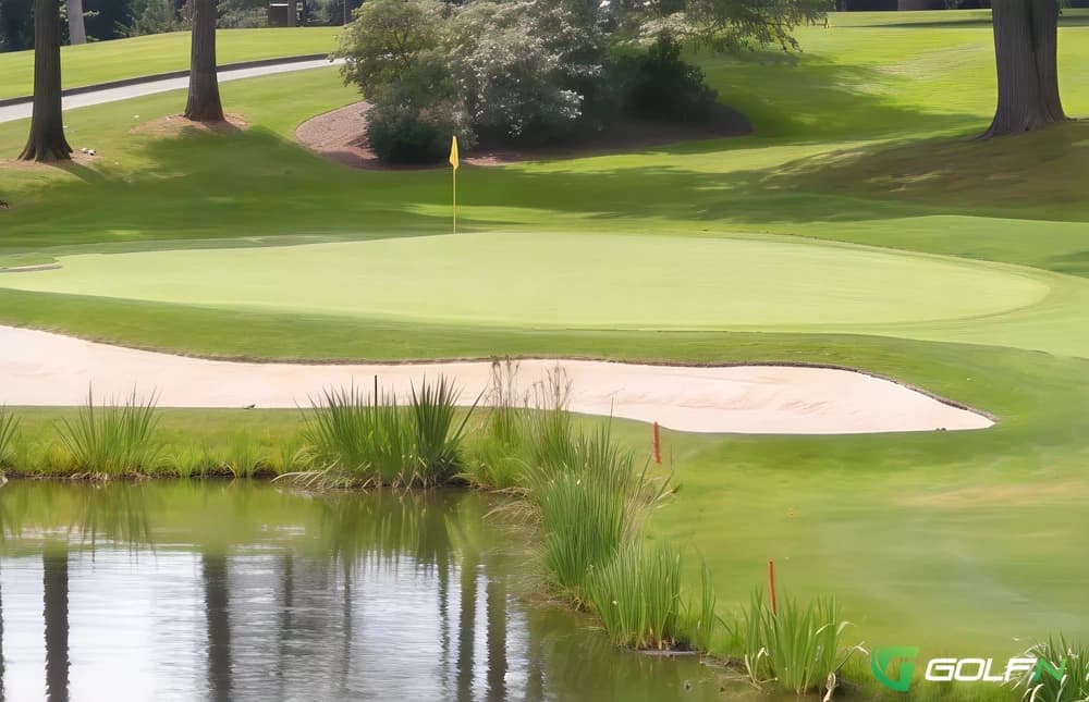 Blue - Hartford Golf Club in West Hartford, Connecticut — private, 18-hole golf course, designed by Devereux Emmet (1914)