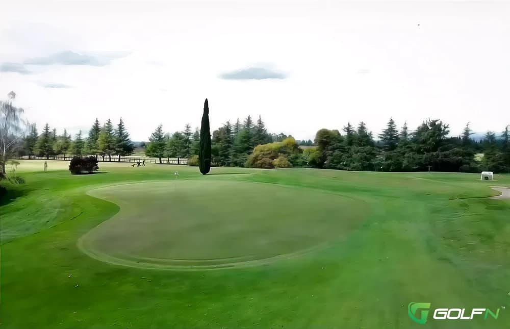 Hawkes Bay Golf Club Inc. in Hastings, Hawke's Bay β public, 18-hole golf course, designed by Puddicombe Golf