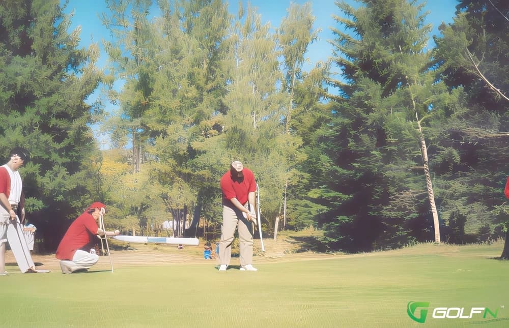 Chitek Lake Golf Course in Chitek Lake, Saskatchewan — public, 9-hole golf course