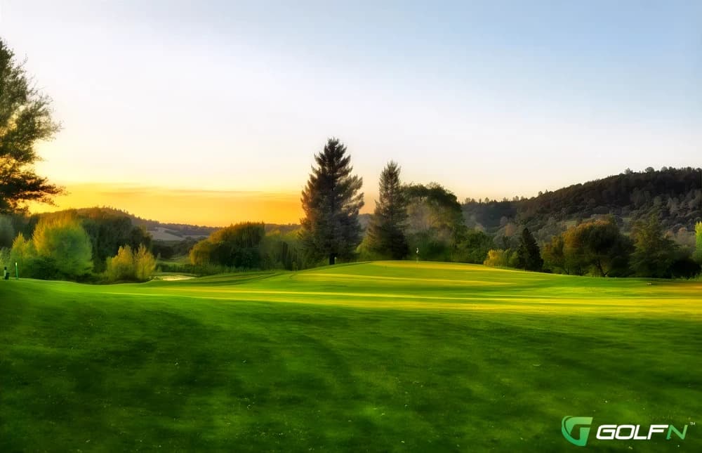 Auburn Valley Golf Club in Auburn, California — semi-private, 18-hole golf course, designed by Bob Bissett