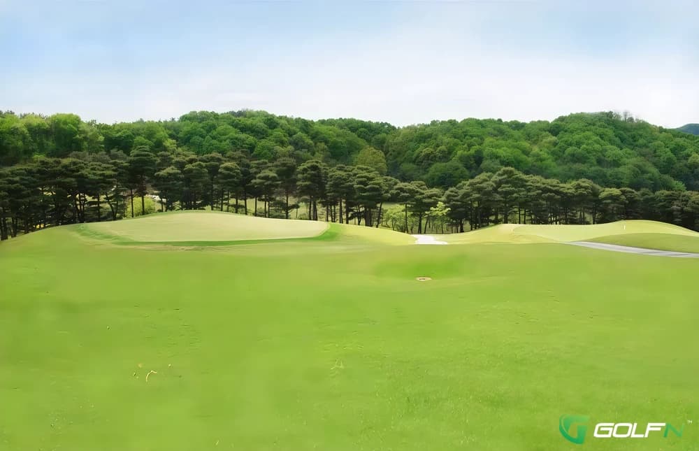 West / East- Eunhwasam Country Club in Yongin-si, Gyeonggido — semi-private, 18-hole golf course, designed by Arnold Palmer (1998)