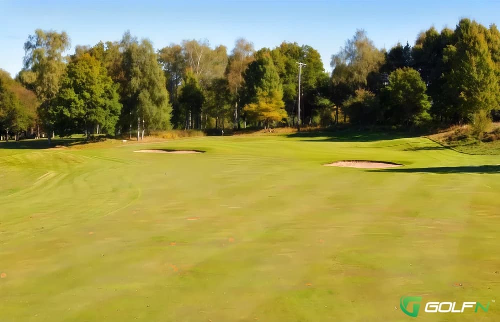 Lenches 9 - The Vale Golf Club in Pershore, England — semi-private, 18-hole golf course