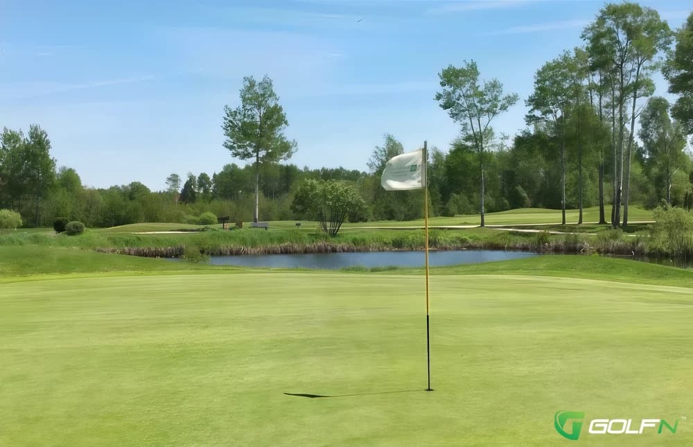 Baie Comeau Club De Golf in Baie Comeau, Quebec — semi-private, 18-hole golf course, designed by Graham Cooke (1987)