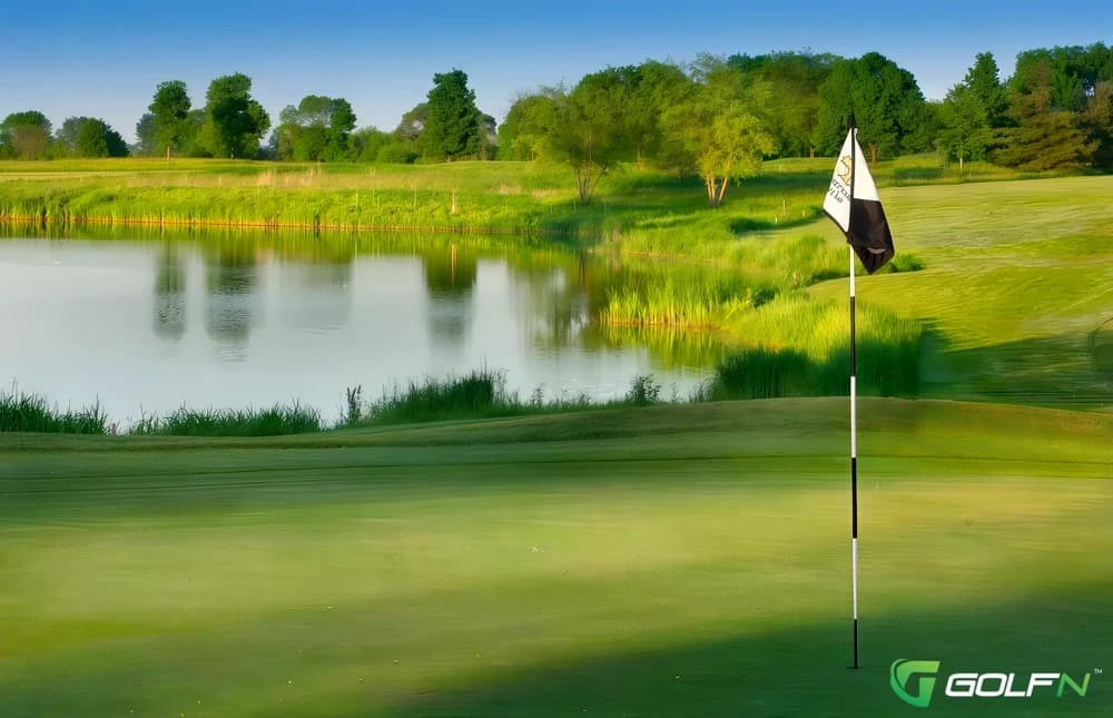 Prairie - Countryside Golf Course in Mundelein, Illinois — public, 36-hole golf course, designed by Michael J. Benkusky