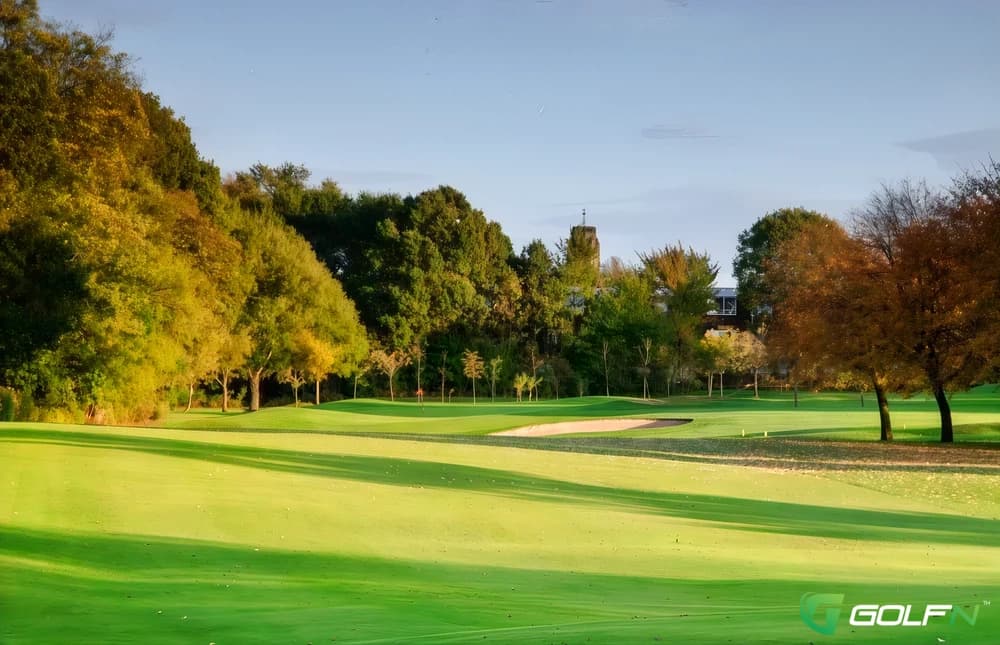 Heaton Moor Golf Club in Stockport, England — private, 18-hole golf course