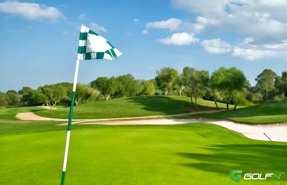 Gulf Links Golf Center in Foley, Alabama — public, 18-hole golf course, designed by A. J. Stewart
