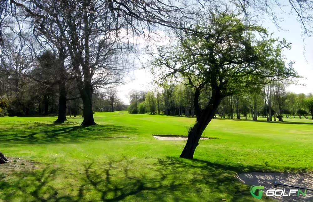 Waikouaiti Golf Club in Waikouaiti, Otago β semi-private, 9-hole golf course