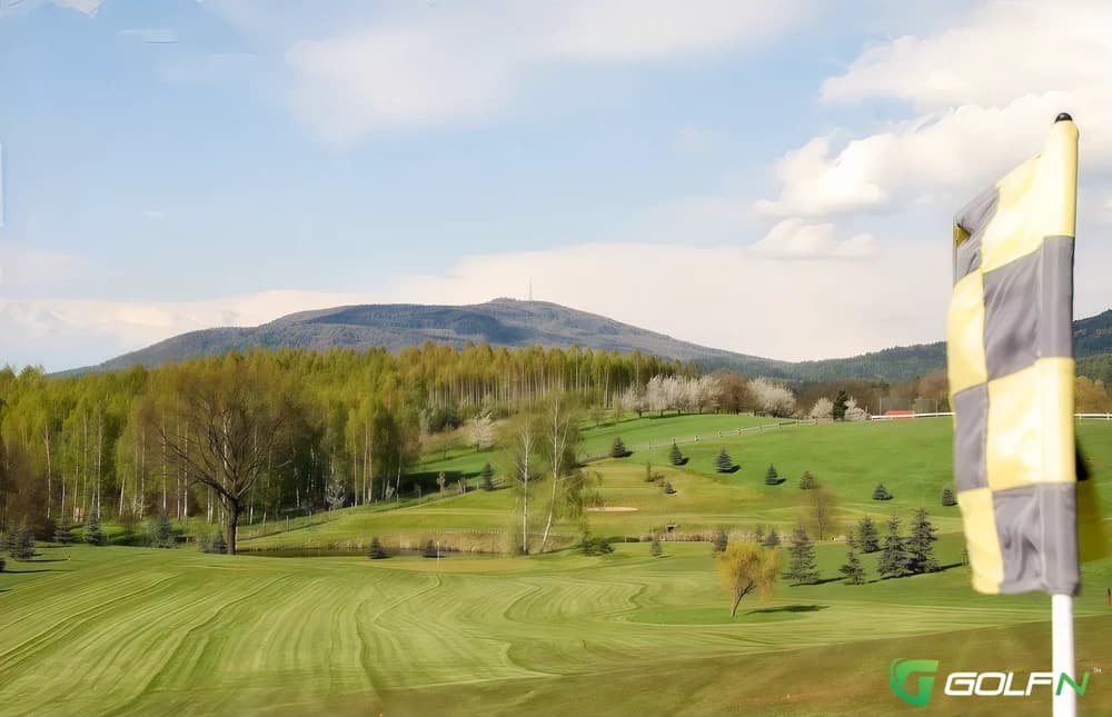 Glenboro Golf & Country Club in Glenboro, Manitoba — semi-private, 9-hole golf course