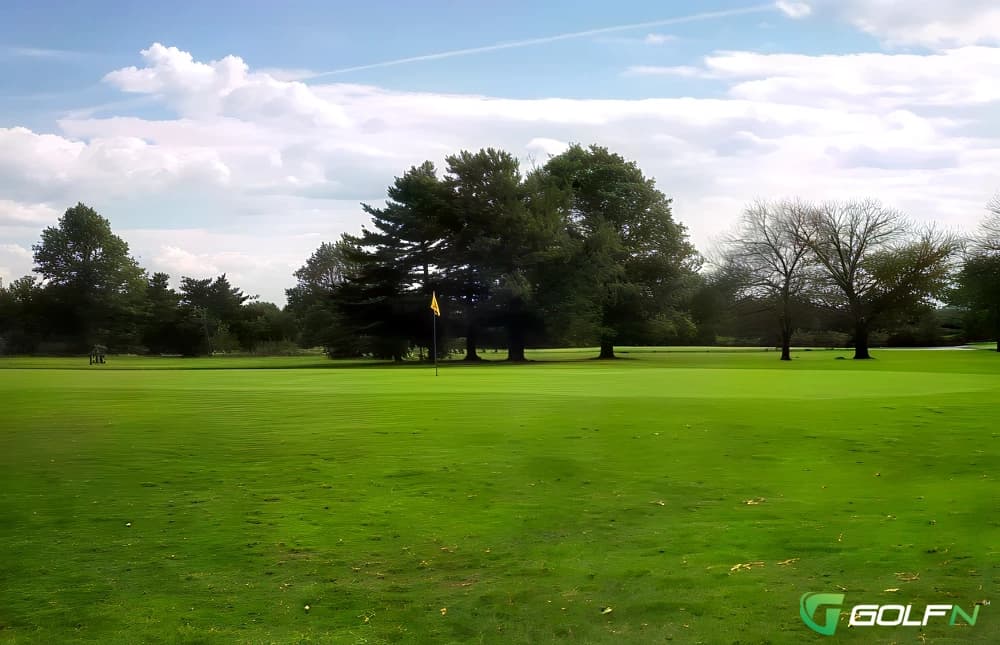Cantiague Park Golf Course in Hicksville, New York — public, 9-hole golf course