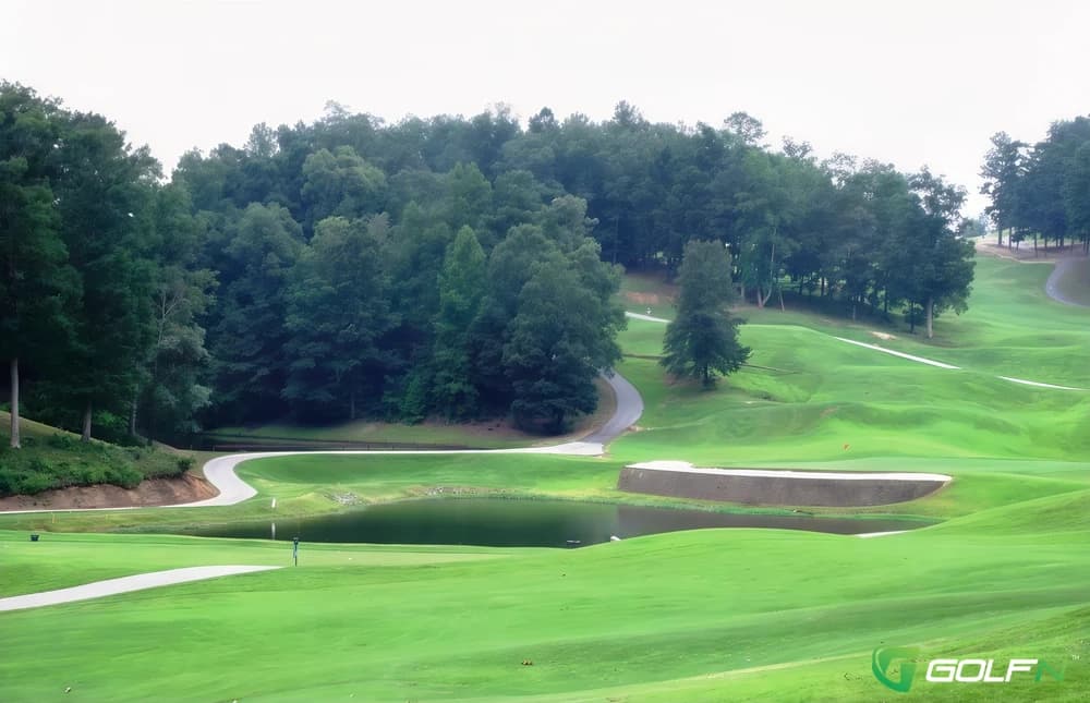 Sugar Hill Golf Club in Sugar Hill, Georgia — public, 18-hole golf course, designed by Willard Byrd (1992)