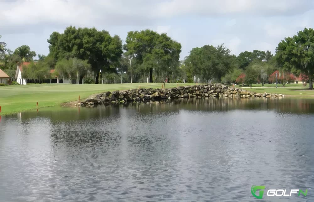 Cross Creek Country Club in Fort Myers, Florida — semi-private, 18-hole golf course, designed by Arthur Hills (1987)