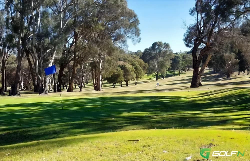 Blayney Golf Club in Blayney, New South Wales — public, 18-hole golf course