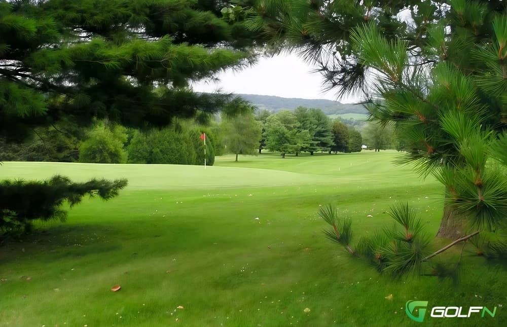 Lodi Golf Club in Lodi, WI, Wisconsin — semi-private, 9-hole golf course, designed by Michael J. Benkusky