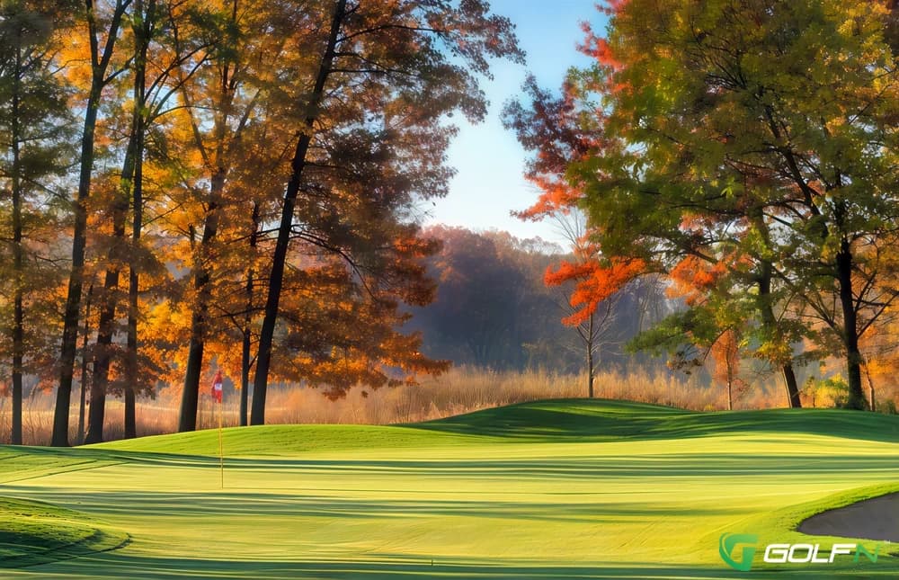 Hillside - Cantigny Golf Course in Wheaton, Illinois — public, 36-hole golf course, designed by Roger Packard (1989)