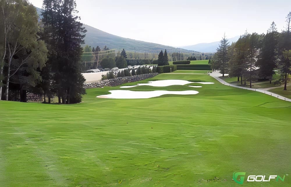 St. Donat Club De Golf in St Donat, Quebec — semi-private, 18-hole golf course, designed by Albert Murray (1955)