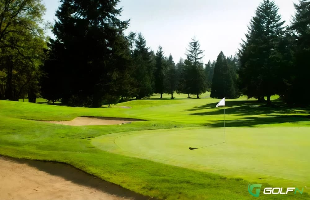 RMG Club at Oakbrook in Lakewood, Washington — public, 18-hole golf course