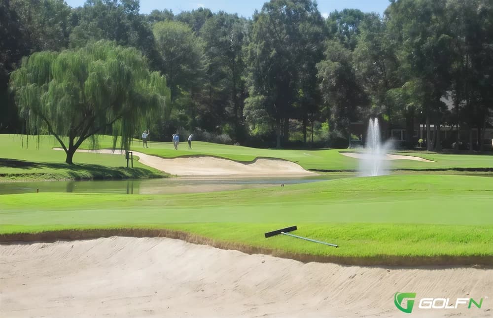 Huguenot - Salisbury Country Club in Midlothian, Virginia — private, 27-hole golf course, designed by Ed Ault (1963)
