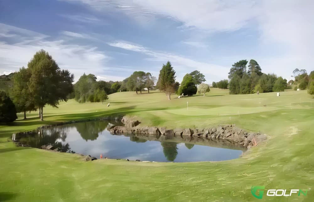 Redwood Park Golf Club Inc in Swanson, Auckland β public, 18-hole golf course