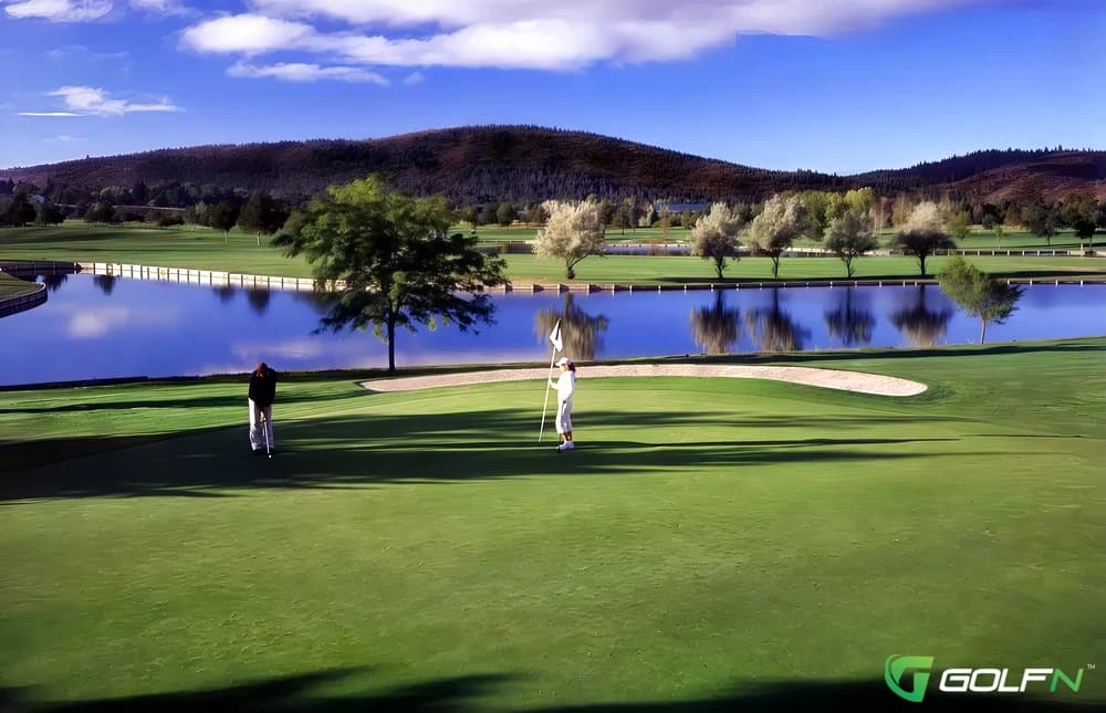 Harbor Links Public Golf in Klamath Falls, Oregon — public, 18-hole golf course, designed by Ken Black