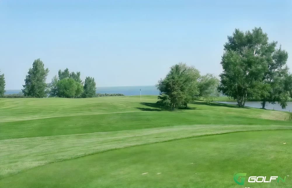 Keho Park Golf Club in Nobleford, Alberta — public, 18-hole golf course