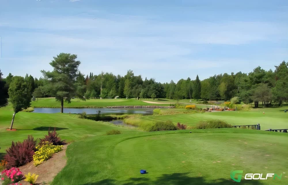 Golf Horizons 2000 in Magog, Quebec — public, 9-hole golf course