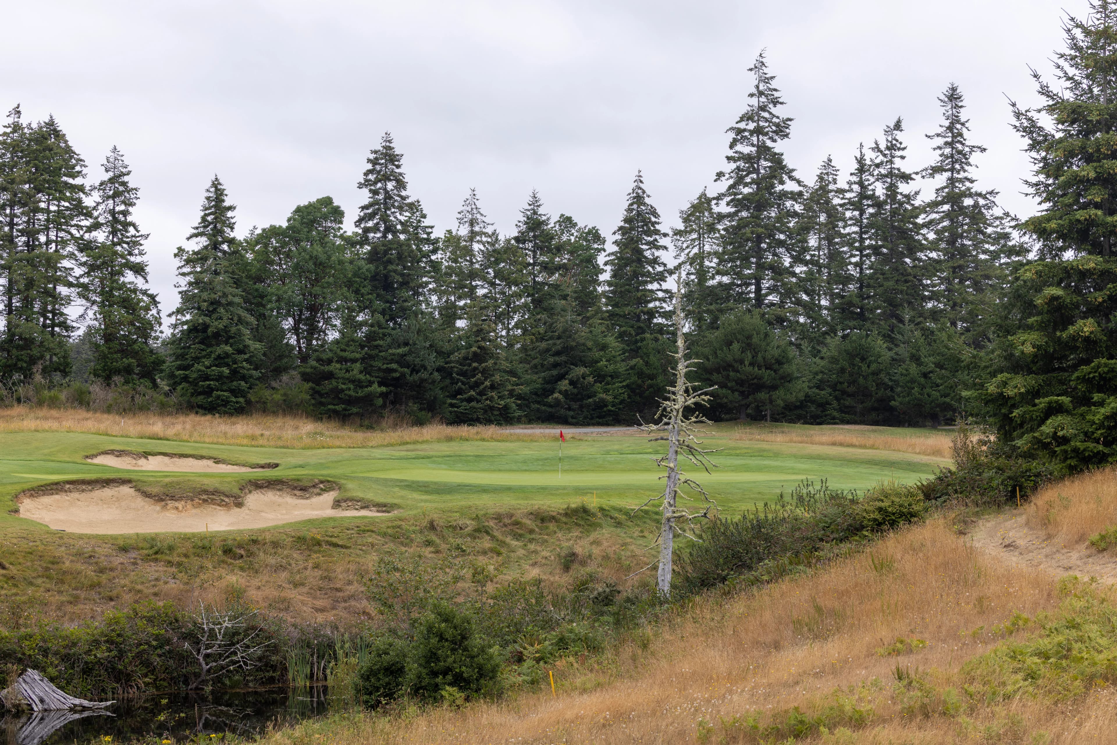 Bandon Crossings in Bandon, Oregon — public, 18-hole golf course, designed by Dan Hixson (2005)