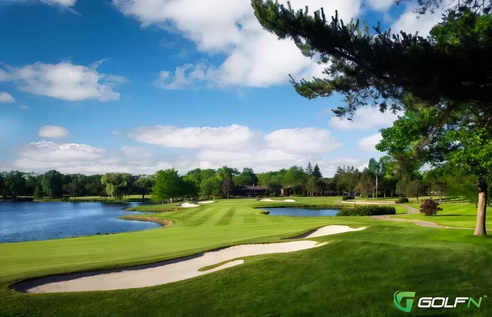 Kemper Lakes Golf Club in Kildeer, Illinois — private, 18-hole golf course, designed by Ken Killian (1979)