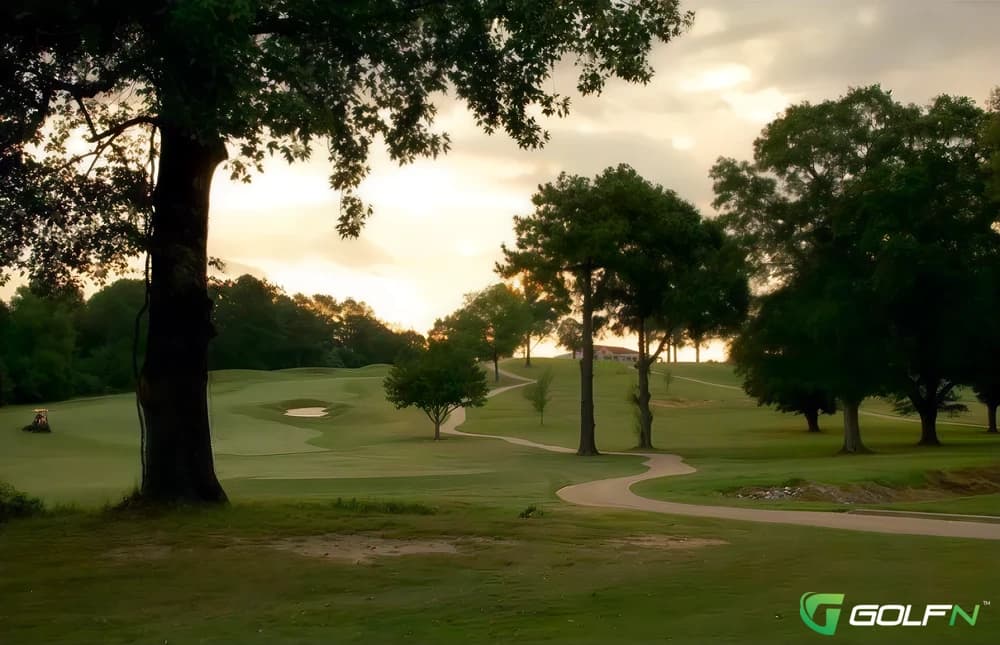 Tug Valley Country Club in Sprigg, West Virginia — public, 9-hole golf course