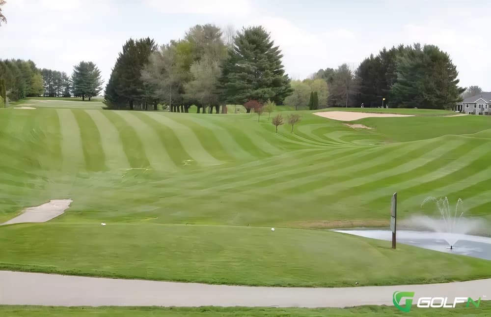 Lake Mills Golf Club in Lake Mills, Wisconsin — public, 18-hole golf course