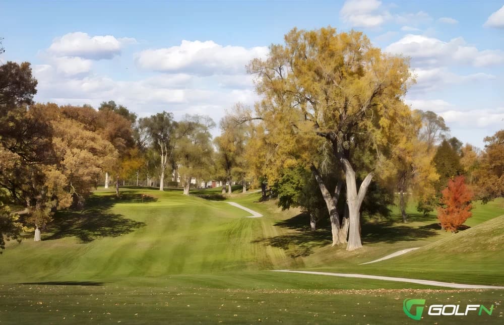 Field Club Of Omaha in Omaha, Nebraska — private, 18-hole golf course