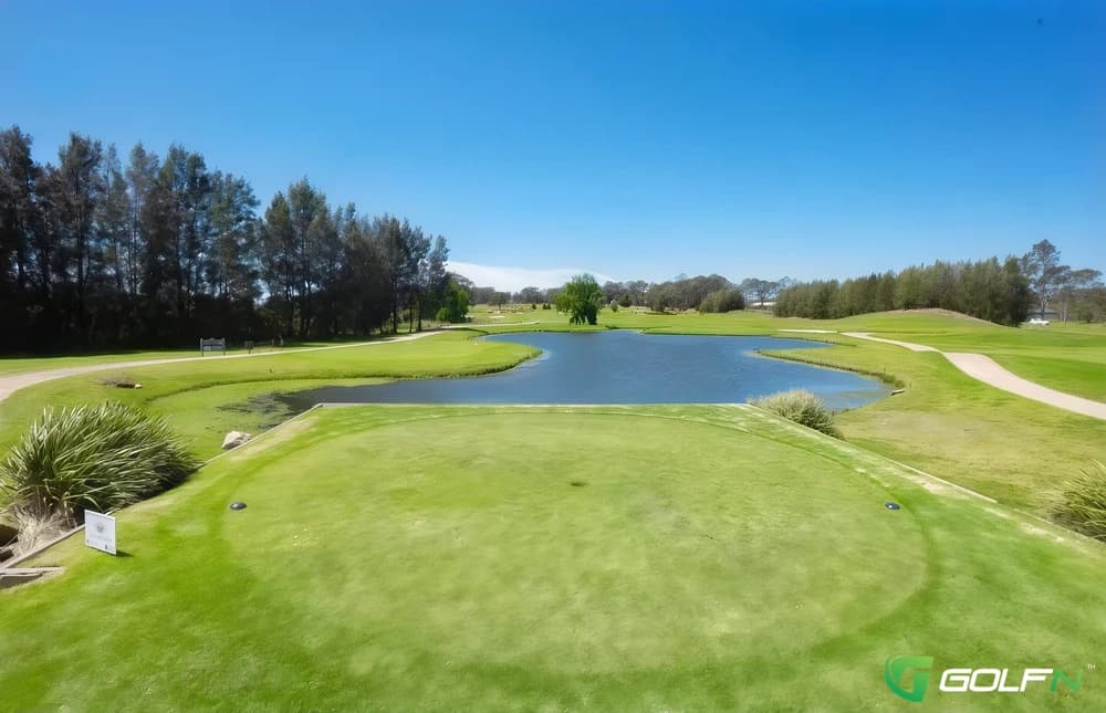 Worrigee Links Golf Course in Worrigee, New South Wales β public, 18-hole golf course