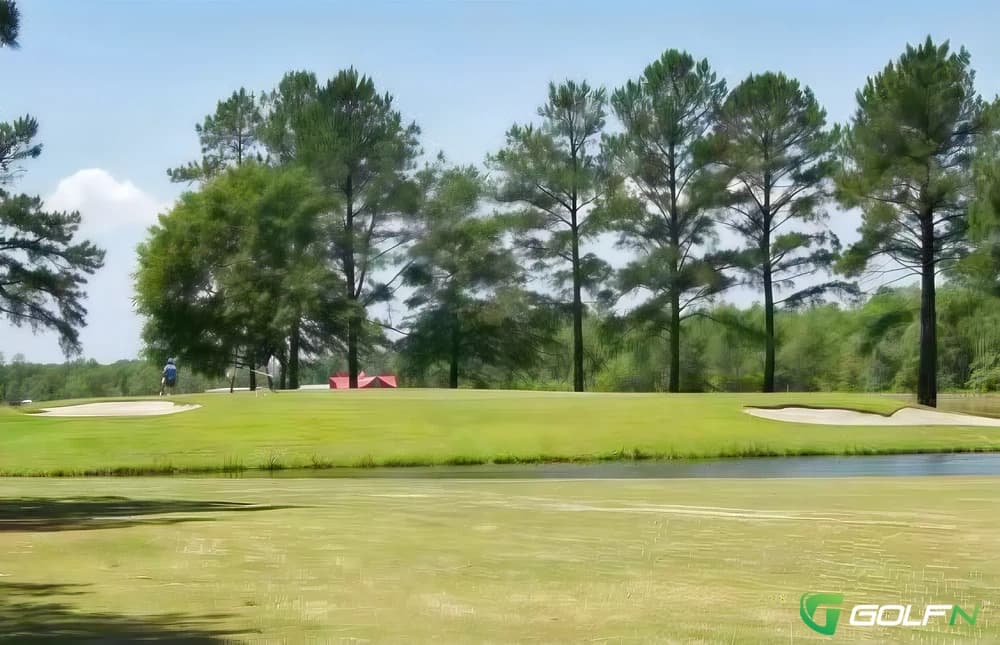 Silver Creek Golf Club in Swansboro, North Carolina — public, 18-hole golf course, designed by Gene Hamm