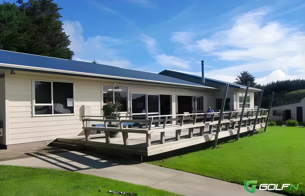 Whangaroa Golf Club in Mangonui, Northland β private, 18-hole golf course