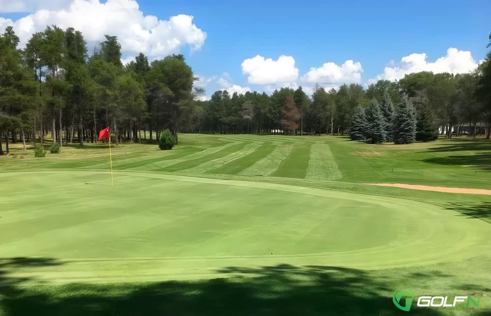 Terrace Bluff Country Club in Gladstone, Michigan — semi-private, 18-hole golf course, designed by Ted Locke (1972)