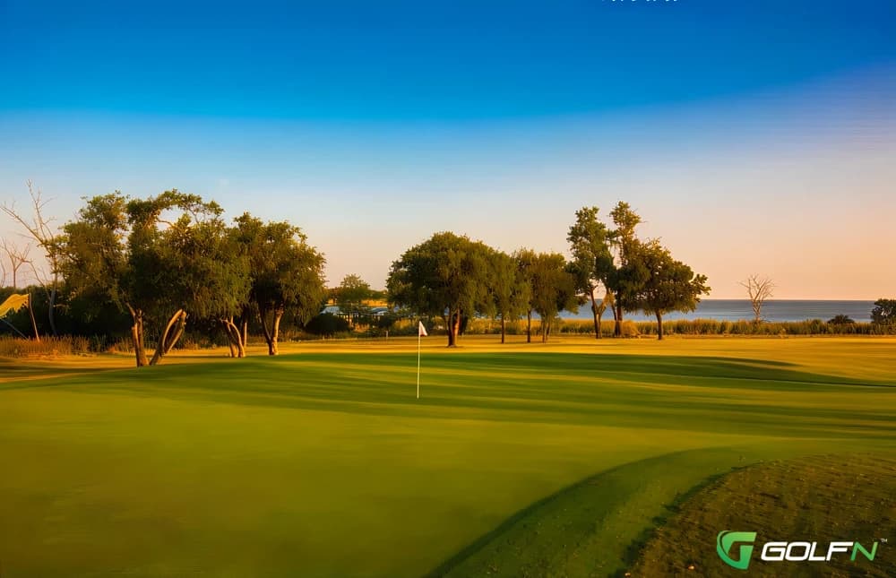 South - Lake Hefner Golf Course in Oklahoma City, Oklahoma — public, 36-hole golf course, designed by Randy Heckenkemper (1993)