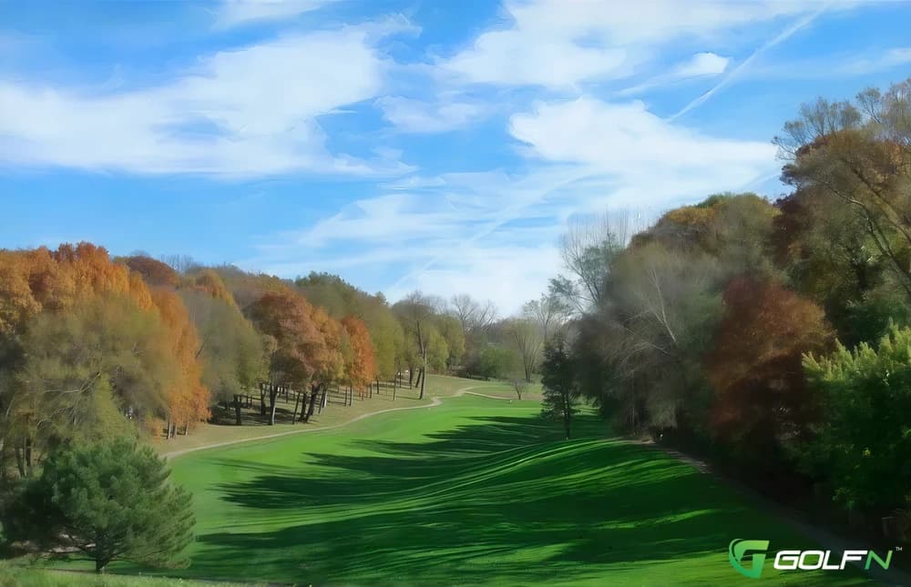 Fontenelle Hills Country Club in Bellevue, Nebraska — semi-private, 9-hole golf course
