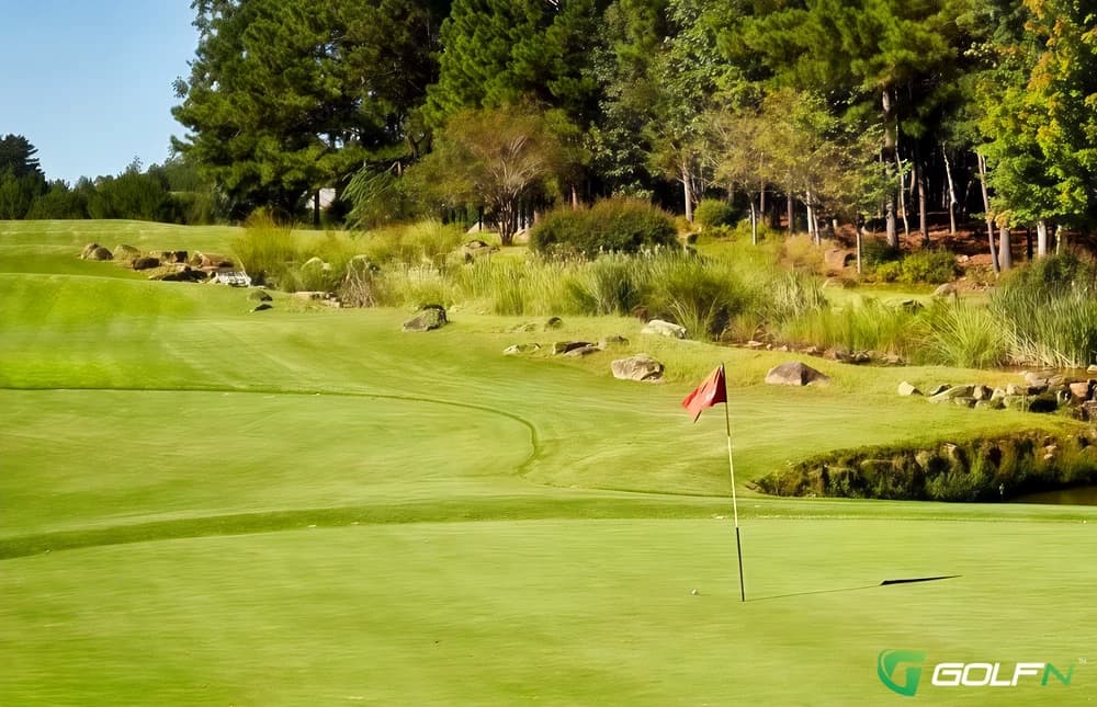 Sun City Peachtree Golf Club in Griffin, Georgia — private, 18-hole golf course, designed by Gary Stephenson (2008)
