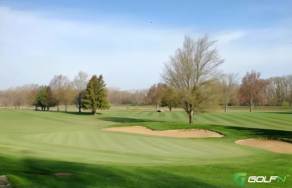 Whispering Creek Golf Club in Sioux City, Iowa — semi-private, 18-hole golf course