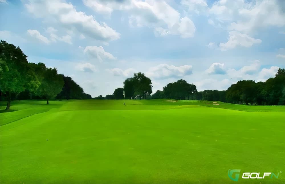 Barrington Hills Country Club in Barrington, Illinois — private, 18-hole golf course, designed by George O'Neil (1921)