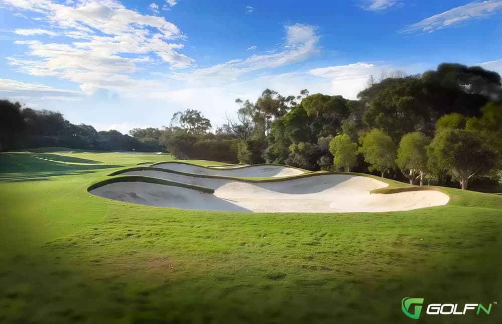 Elanora Country Club in Sydney, New South Wales β private, 18-hole golf course, designed by James Wilcher (2004)
