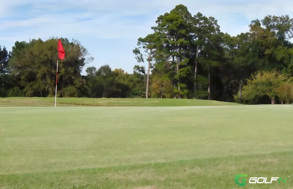 Indian Hills Country Club in Atlanta, Texas — semi-private, 9-hole golf course