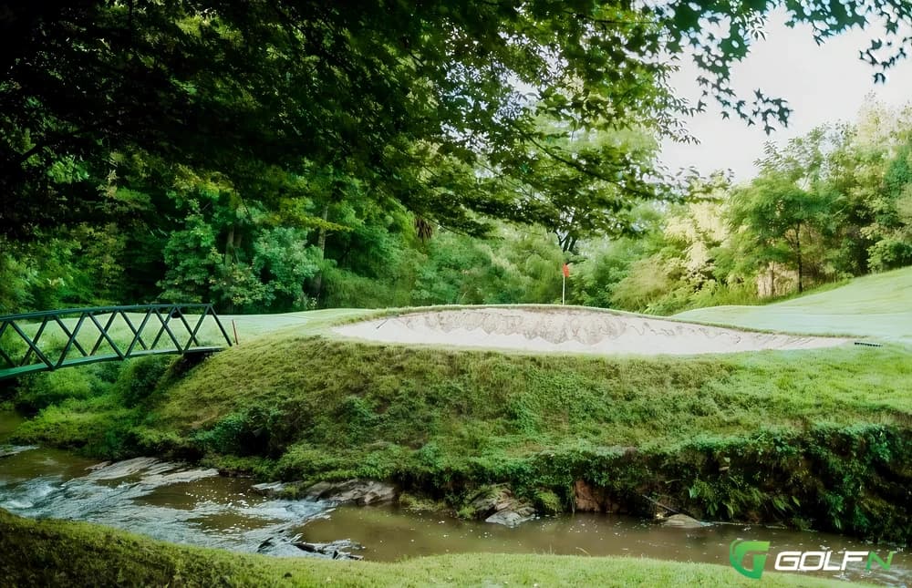 Falcons Lair Golf Course in Walhalla, South Carolina — semi-private, 18-hole golf course, designed by Harry Bowers