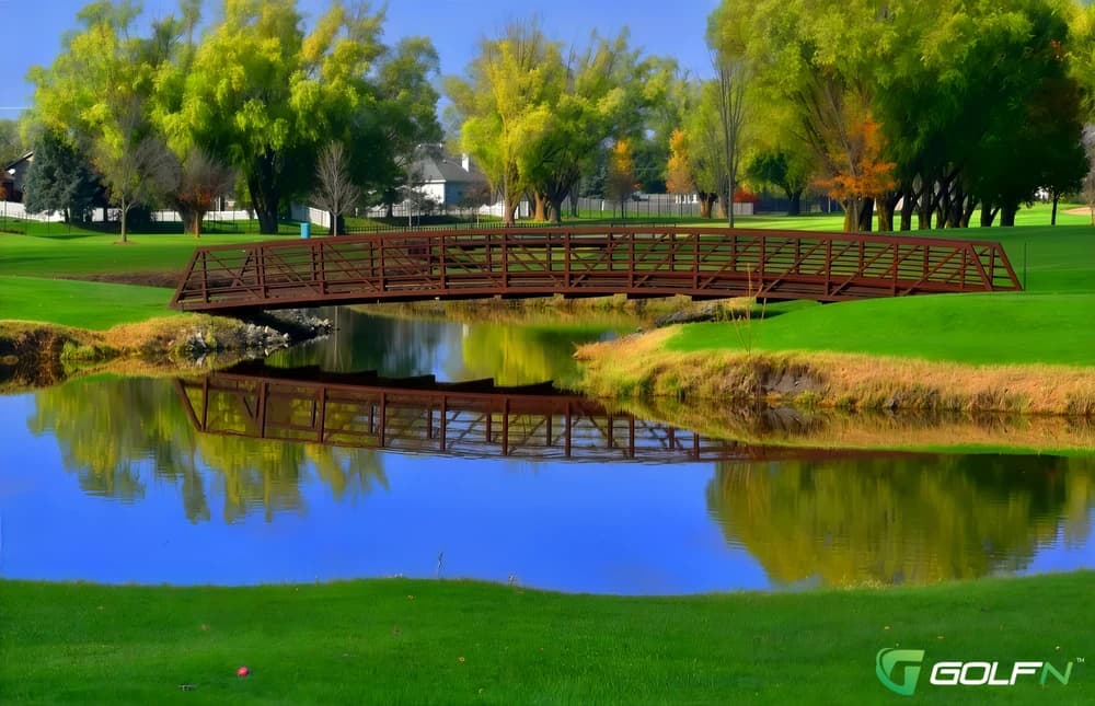Square Links Golf Course in Frankfort, Illinois — public, 10-hole golf course, designed by Henry Olivieri, Sr.