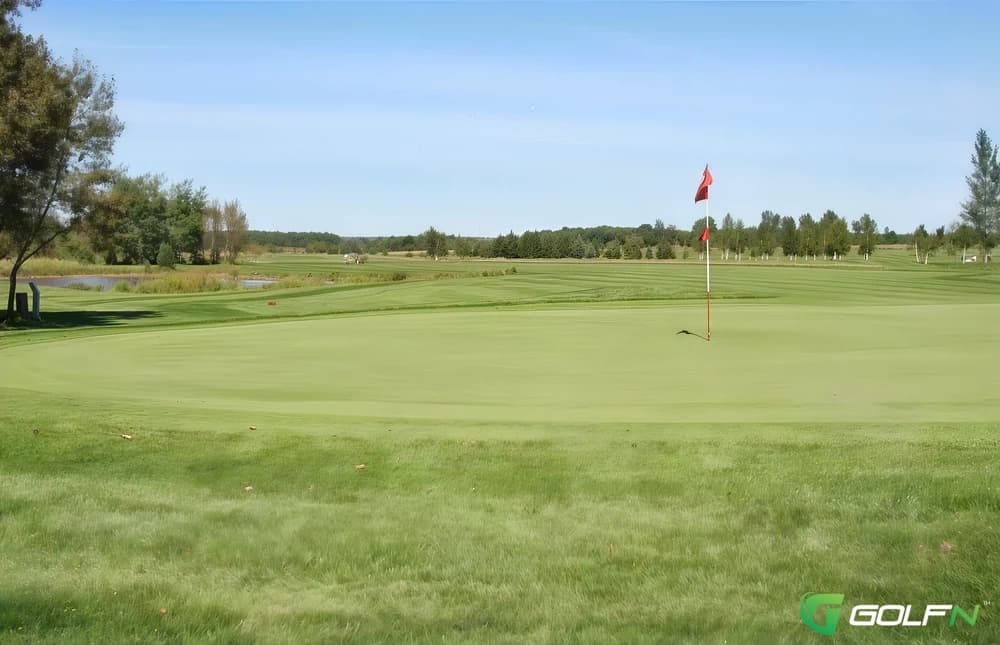 Shelburne Golf Club in Melancthon, Ontario — semi-private, 18-hole golf course