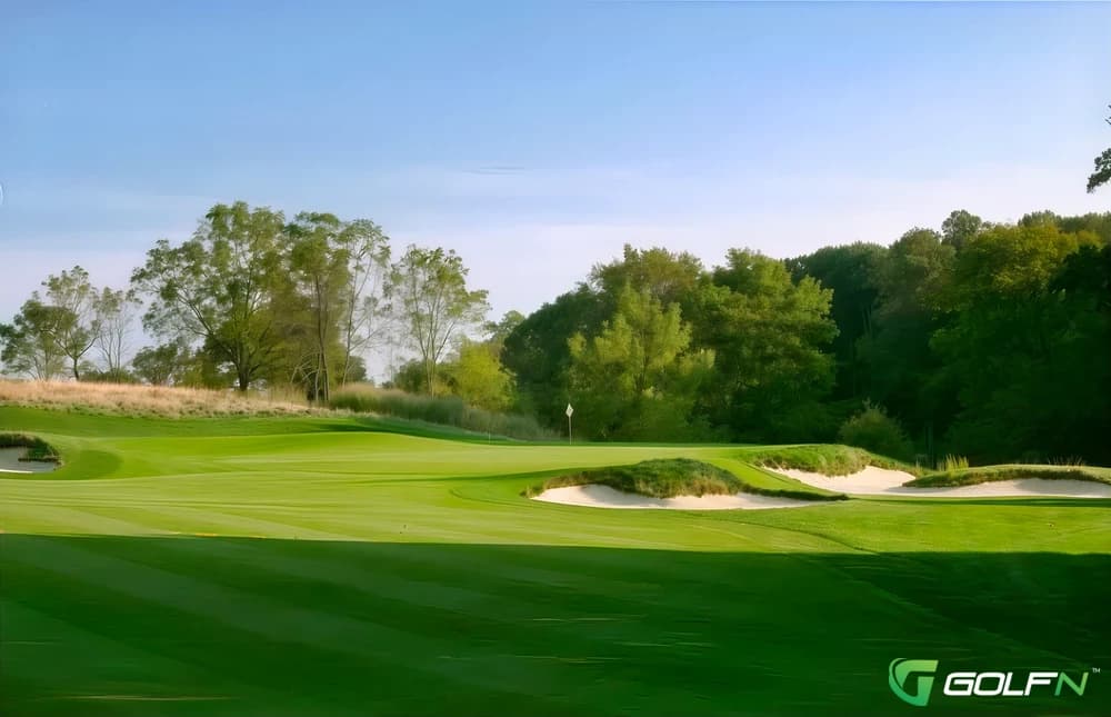 White Manor Country Club in Malvern, Pennsylvania — private, 18-hole golf course, designed by Bobby Weed (2004)