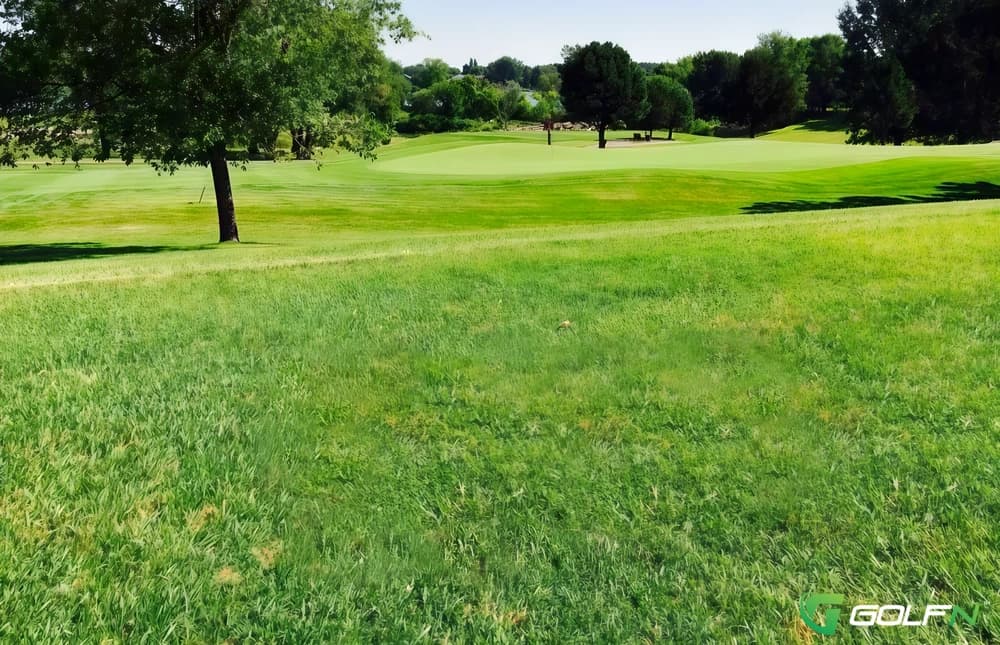 Lakeview Municipal Golf Course in Mitchell, South Dakota — public, 18-hole golf course