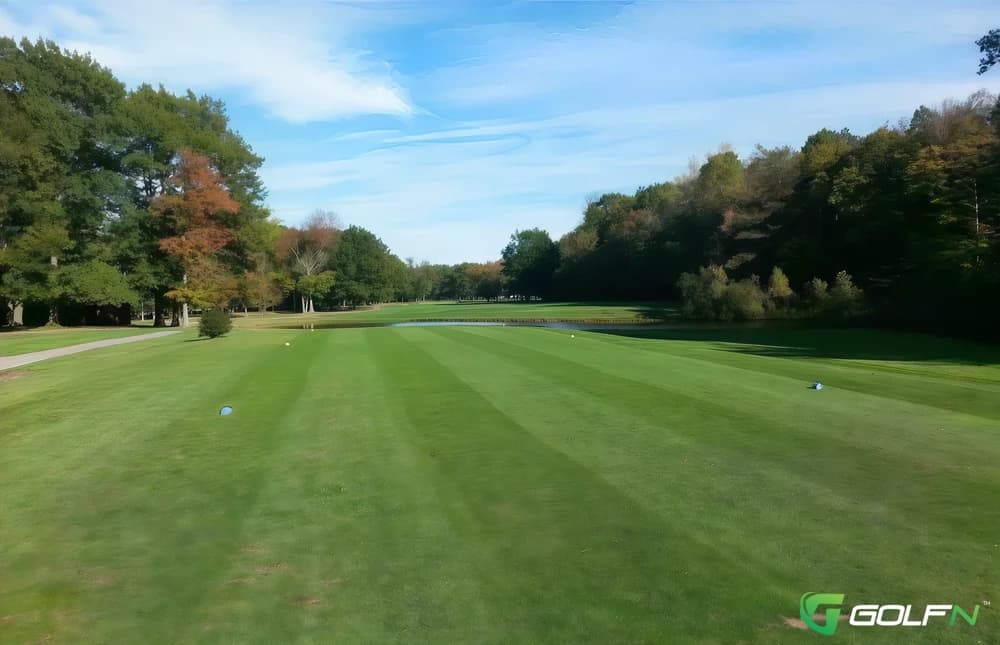 Geneva-On-The-Lake Golf Course in Geneva-on-the-Lake, Ohio — public, 18-hole golf course, designed by Stanley Thompson (1927)