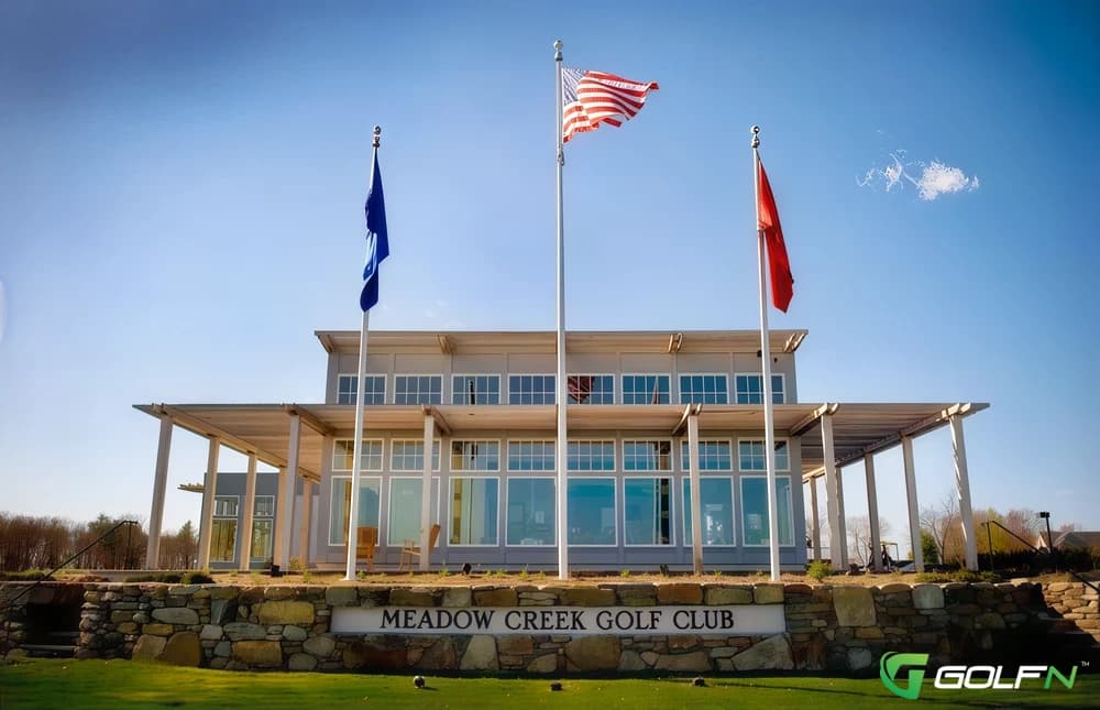 Caruthersville Country Club in Caruthersville, Missouri — semi-private, 9-hole golf course