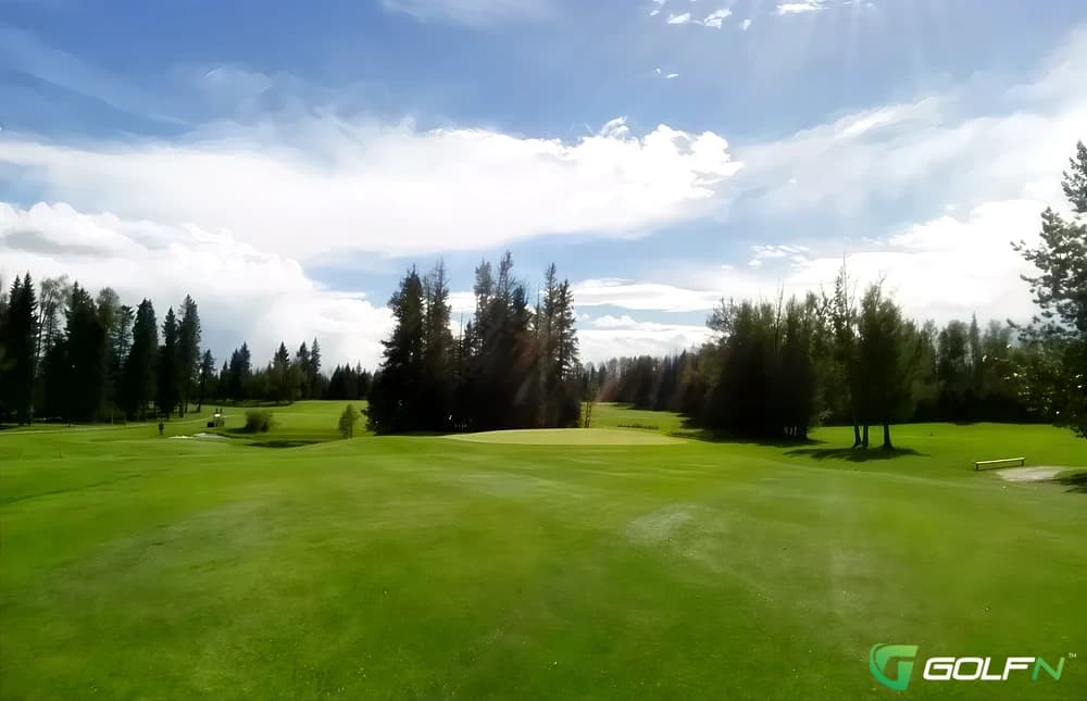 Forest Heights Golf & Rv Resort in Sundre, Alberta — semi-private, 18-hole golf course