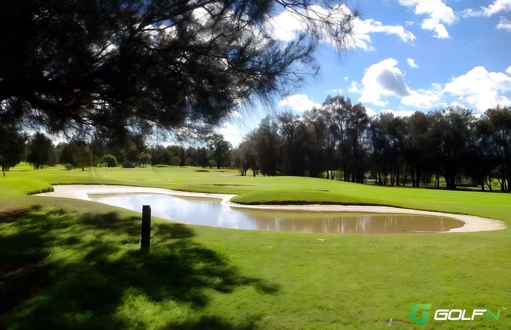 Gateway - Nudgee Golf Club in Nudgee, Queensland β semi-private, 18-hole golf course